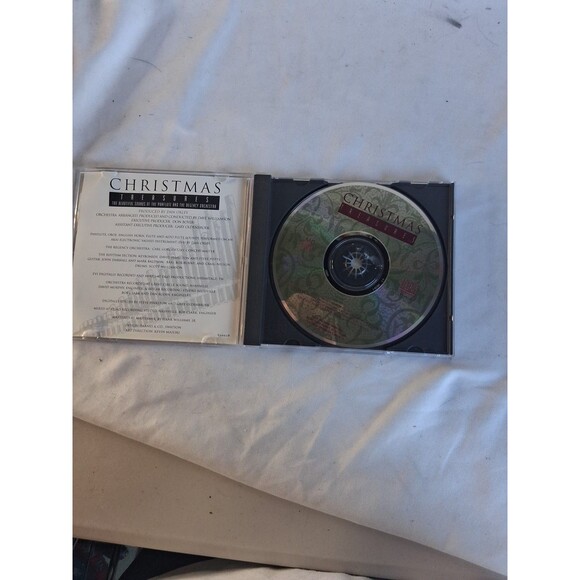 Lot of 10 Christmas Music CDs – Classics, Billboard, Beach Boys, Broadway & More - Picture 8 of 11